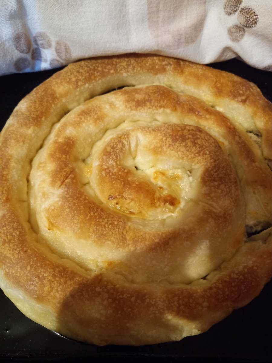 Korak po korak Rolovana pita sa sirom od domaćih kora Stvar ukusa