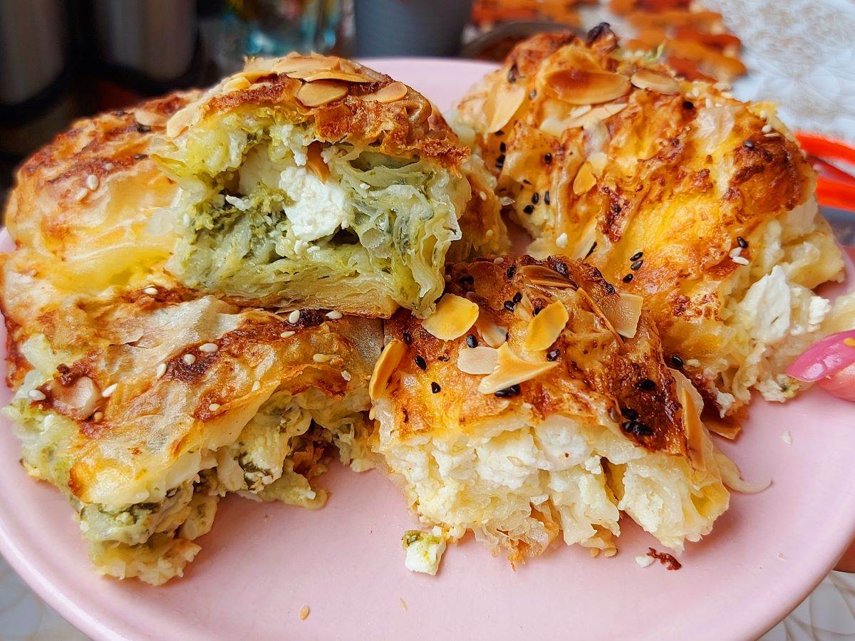 Pita gužvara sa sirom i spanaćem Stvar ukusa