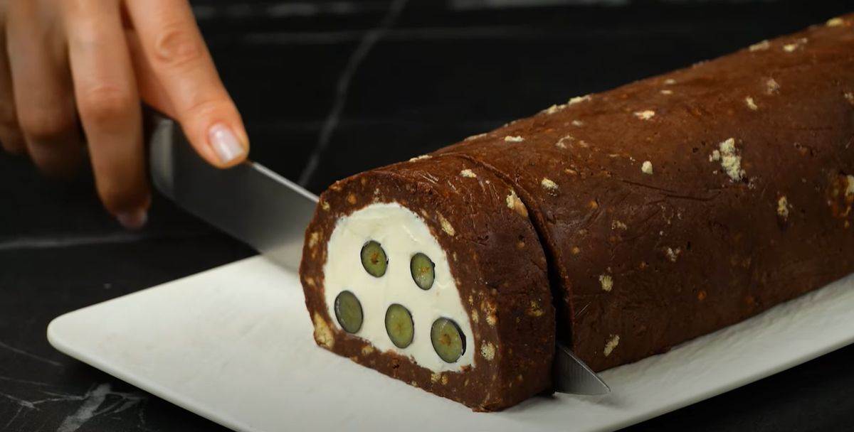 Recept za šareni slavski rolat sa svežim sirom i borovnicama | Stvar ukusa