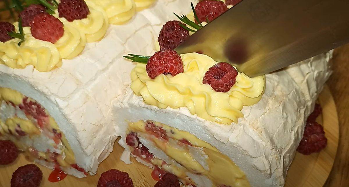 Recept za rolat sa krem sirom i malinama | Stvar ukusa