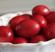 Kako Grci farbaju crvena uskršnja jaja