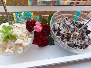 Makarone sa sirom i rezanci sa makom.jpg