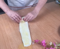 Recept za pitu koja liči na burek kako se razvlači testo