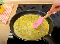 Rolat sa tikvicama i kačkavaljem