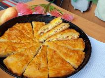 Lisnata pita sa sirom i šunkom