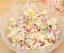 Recept za krompir salatu sa kiselim krastavcima