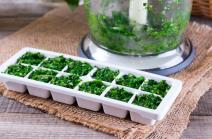 shutterstock_Kako da zamrznete peršun u zamrzivaču za zimu 310660.jpg