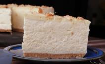 Rafaelo torta sa napolitankama ne peče se.jpg