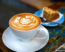 Kolač sa orasima i kafom.jpg