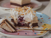 Krem kocke sa višnjama recept