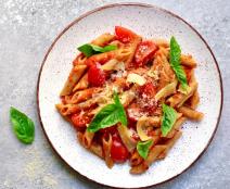 Mediteranska pasta sa pazmezanom