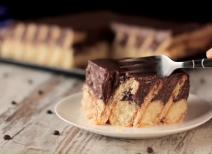 Čokoladni kolač sa 2 vrste keksa