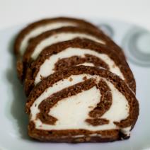 Rolat sa keksom i nutelom bez pečenja