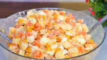 Kako se pravi letnja ruska salata