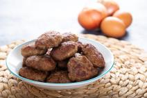 Šta se nikako ne dodaje u mleveno meso