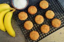 Banana keks sa kokosom