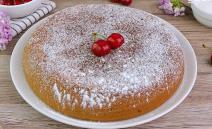 Kolač sa trešnjama iz tiganja