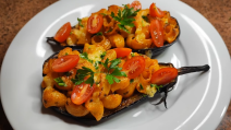 Patlidžan punjen makaronama