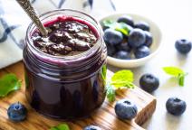 Slatko od borovnice2167422959.jpg