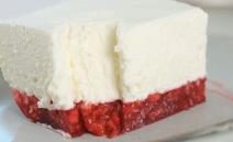 čizkejk sa malinama.jpg