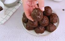 Bombice sa keksom i kikiriki puterom.jpg