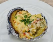 Krompir punjen salatom