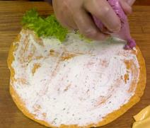 Kako se pravi slani rolat sa cveklom i sirom