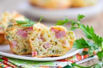 mafini sa sirom i šunkom.jpg