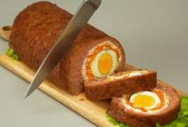 Mesni rolat sa kuvanim jajima