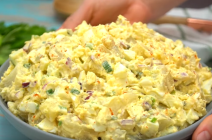 salata od krompira i jaja.png