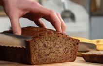 Kako se pravi banana hleb