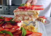 Italijanski tiramisu sa jagodama