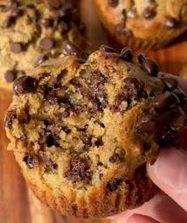 Mafini sa bananom i kikiriki puterom