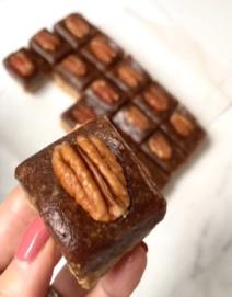 Posne bajadere sa orasima i urmama