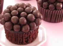 Čokoladni mafini punjeni džemom