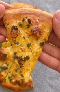 Lažna pica sa belim lukom