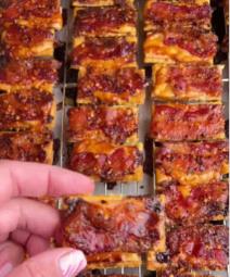 Krekeri sa slaninom i sirom