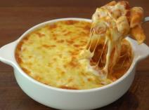 Zapečene makarone sa belim mesom u bešamel sosu