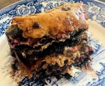 Baklava sa višanjama i makom