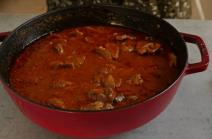 Meso u sosu od luka i piva