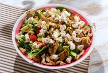 feta piletina i paradajz