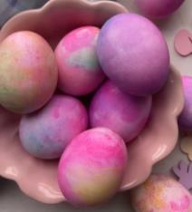 Jaja farbana sodom bikarbonom