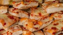 Pica hleb parčići naslagani