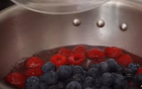 vocna piskota torta bez pecenja