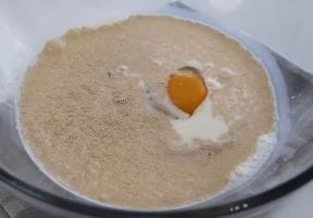 大琼 Qiong Cooking - No kneading! Just need 2-Minutes to prepare Incredibly Easy to make Super Fluffy Milk buns [fM9AuxICHuE - 1280x720 - 0m58s]