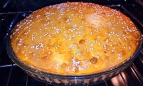 Pita sa kuvanim jajima i prazilukom