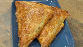 Pecivo sa kuvanim jajima sirom i spanaćem