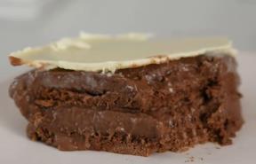 Čokoladna torta sa keksom