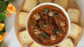 Namaz od pečenih paprika i oraha, bolji od humusa