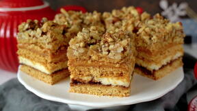 recept za jesenji medeni kolač sa džemom